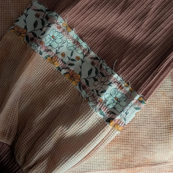 POL Women's Floral Patchwork Blouse - Pink and Cream NWOT - Picture 7 of 7